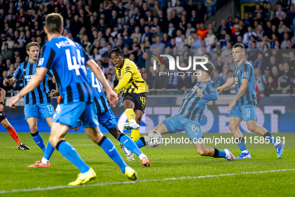 Borussia Dortmund defender Jamie Bynoe-Gittens scores the 0-2 during the match between Club Brugge and Borussia Dortmund at the Jan Breydels...