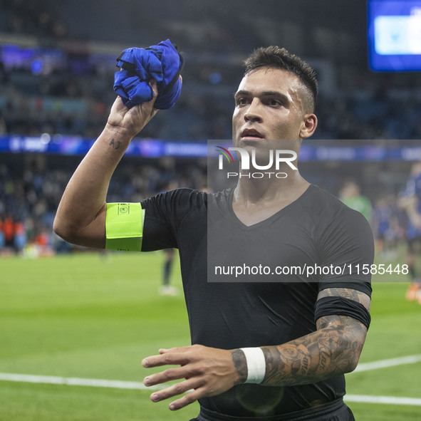 Lautaro Martinez #10 of Inter Milan during the UEFA Champions League group stage match between Manchester City and Football Club Internazion...