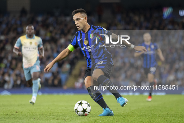 Lautaro Martinez #10 of Inter Milan during the UEFA Champions League group stage match between Manchester City and Football Club Internazion...