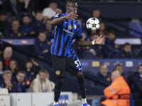 Yann Aurel Bisseck #31 of Inter Milan during the UEFA Champions League League Stage match between Manchester City and Football Club Internaz...