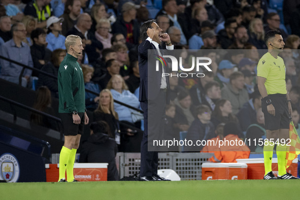 Inter Milan manager Simone Inzaghi gesticulates during the UEFA Champions League League Stage match between Manchester City and Football Clu...