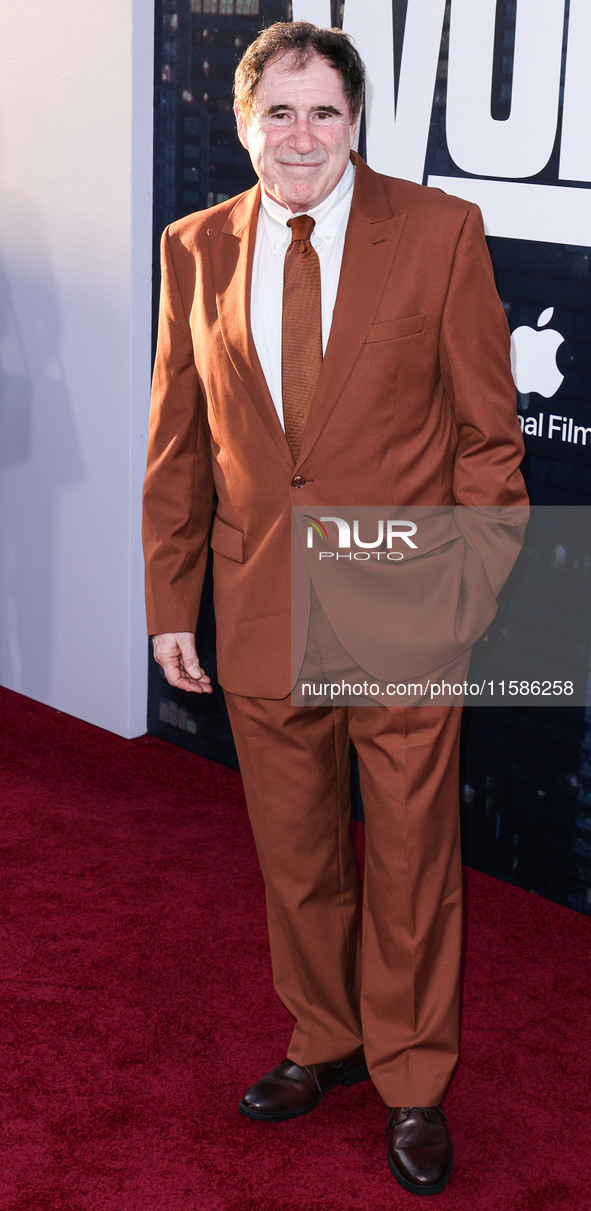 Richard Kind arrives at the Los Angeles Premiere Of Apple TV+'s 'Wolfs' held at the TCL Chinese Theatre IMAX on September 18, 2024 in Hollyw...