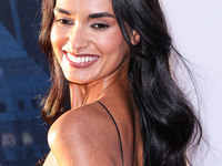 Gizele Oliveira arrives at the Los Angeles Premiere Of Apple TV+'s 'Wolfs' held at the TCL Chinese Theatre IMAX on September 18, 2024 in Hol...