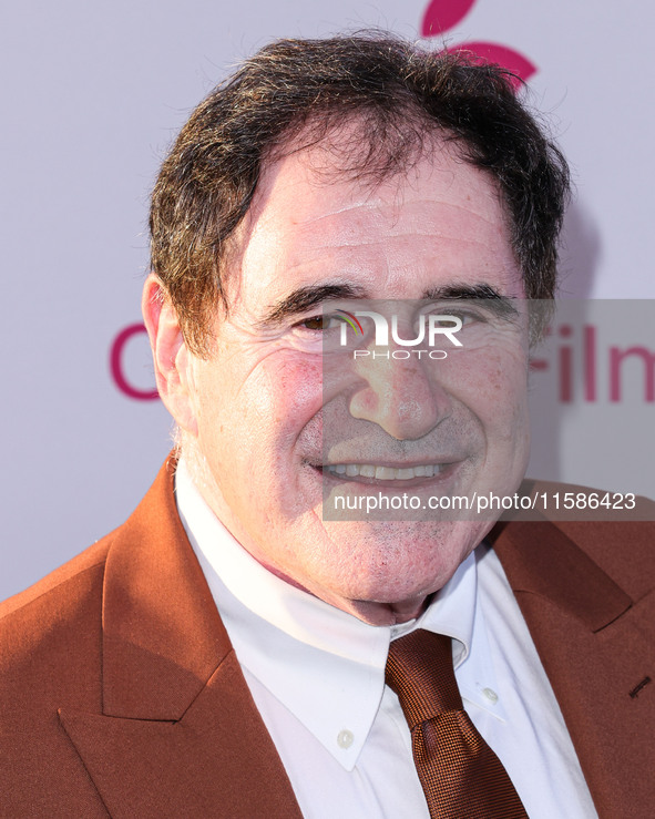 Richard Kind arrives at the Los Angeles Premiere Of Apple TV+'s 'Wolfs' held at the TCL Chinese Theatre IMAX on September 18, 2024 in Hollyw...