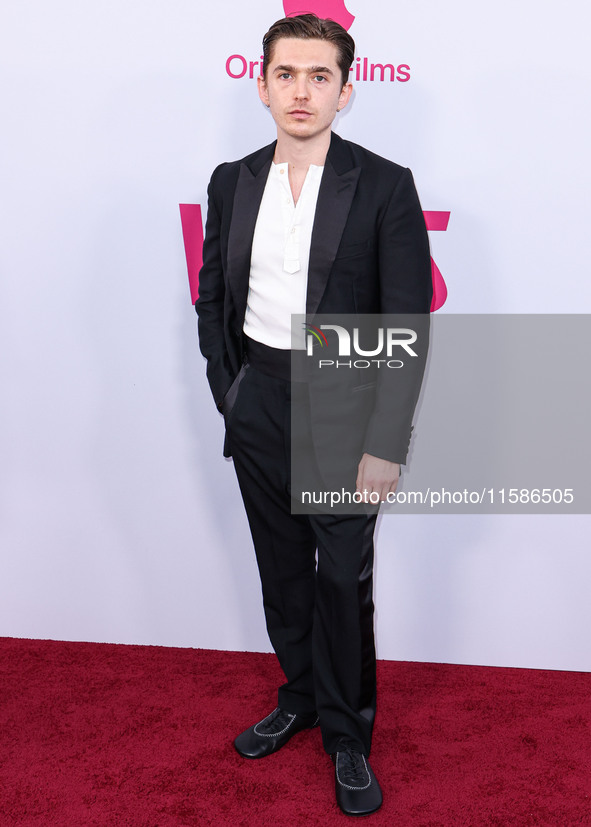 Austin Abrams arrives at the Los Angeles Premiere Of Apple TV+'s 'Wolfs' held at the TCL Chinese Theatre IMAX on September 18, 2024 in Holly...