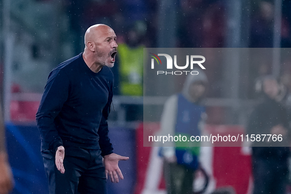 Vincenzo Italiano head coach of Bologna FC yells during the UEFA Champions League 2024/25 League Phase MD1 match between Bologna FC and FC S...