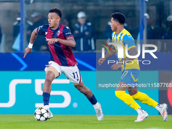 Dan Ndoye of Bologna FC and Vinicius Tobias of FC Shakhtar Donetsk during the UEFA Champions League 2024/25 League Phase MD1 match between B...