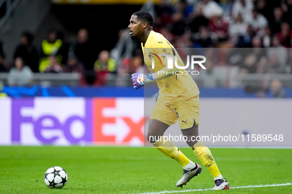 Mike Maignan of AC Milan during the UEFA Champions League 2024/25 League Phase MD1 match between AC Milan and Liverpool FC at Stadio San Sir...