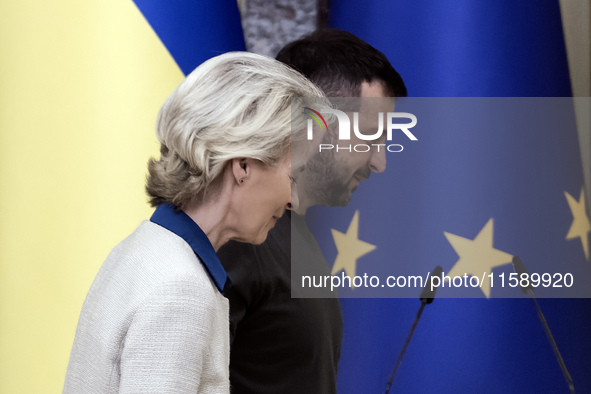 Ukrainian President Volodymyr Zelenskiy and European Commission President Ursula Von Der Leyen attend a joint press conference in Kyiv, Ukra...