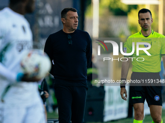 Roberto D'aversa coaches Empoli FC during the Serie A TIM match between Cagliari Calcio and Empoli FC in Italy, on September 20, 2024 (