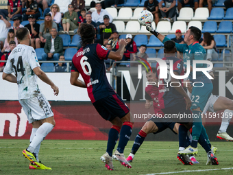 Simone Scuffet (#22 Cagliari Calcio) during the Serie A TIM match between Cagliari Calcio and Empoli FC in Italy, on September 20, 2024 (