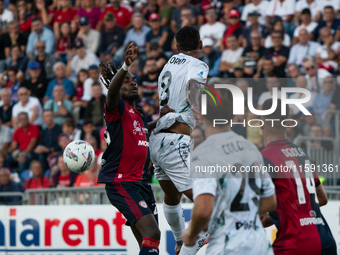 Tino Anjorin (Empoli FC) and Antoine Makoumbou (#29 Cagliari Calcio) during the Serie A TIM match between Cagliari Calcio and Empoli FC in I...