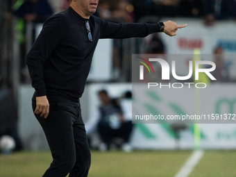 Roberto D'aversa coaches Empoli FC during the Serie A TIM match between Cagliari Calcio and Empoli FC in Italy, on September 20, 2024 (