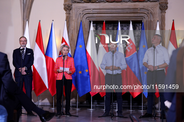 In Wroclaw, Poland, on September 19, 2024, Polish Prime Minister Donald Tusk (L3) meets with EC Chairwoman Ursula von der Leyen (L2), Czech...