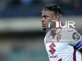 Duvan Zapata of Torino FC looks on during the Serie A Enilive match between Hellas Verona and Torino FC at Stadio Marcantonio Bentegodi on S...