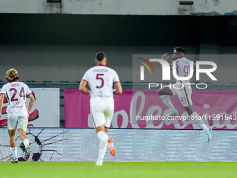 Duvan Zapata of Torino FC celebrates after scoring second goal during the Serie A Enilive match between Hellas Verona and Torino FC at Stadi...