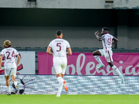 Duvan Zapata of Torino FC celebrates after scoring second goal during the Serie A Enilive match between Hellas Verona and Torino FC at Stadi...