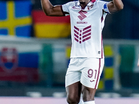 Duvan Zapata of Torino FC celebrates after scoring second goal during the Serie A Enilive match between Hellas Verona and Torino FC at Stadi...