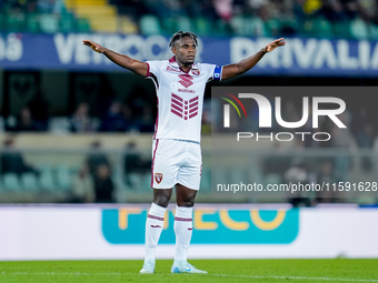 Duvan Zapata of Torino FC gestures during the Serie A Enilive match between Hellas Verona and Torino FC at Stadio Marcantonio Bentegodi on S...