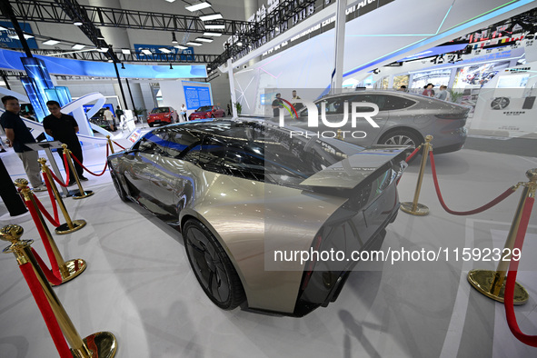 Visitors view JAC Group's concept car DEFINE at the 2024 World Manufacturing Conference in Hefei, China, on September 20, 2024. This four-do...