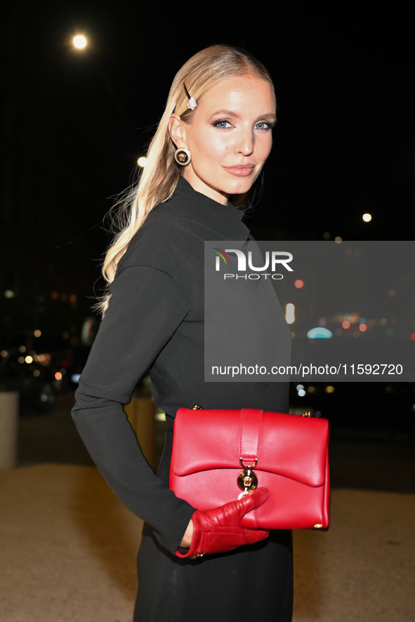 Leonie Hanne arrives at the Versace fashion show during the Milan Womenswear Spring/Summer 2025 in Milan, Italy, on September 20, 2024 