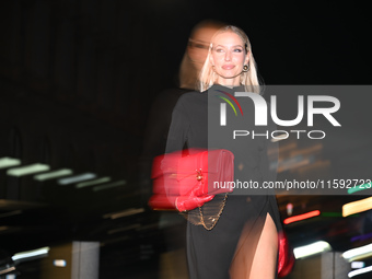 Leonie Hanne arrives at the Versace fashion show during the Milan Womenswear Spring/Summer 2025 in Milan, Italy, on September 20, 2024 (