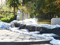 Sandbags are in front of houses on the bank of the Danube in Vac, Hungary, about 42 km from Budapest, as the peak water levels of the Danube...