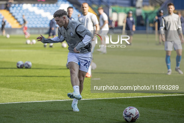 Louie Barry #20 of Stockport County F.C. warms up during the Sky Bet League 1 match between Stockport County and Leyton Orient at the Edgele...