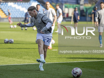 Louie Barry #20 of Stockport County F.C. warms up during the Sky Bet League 1 match between Stockport County and Leyton Orient at the Edgele...