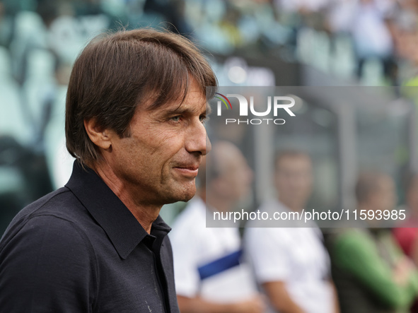 Antonio Conte during the Serie A 2024-2025 match between Juventus and Napoli in Turin, Italy, on September 21, 2024 