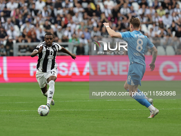 Pierre Kalulu during the Serie A 2024-2025 match between Juventus and Napoli in Turin, Italy, on September 21, 2024 