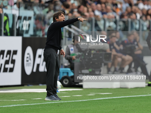 Antonio Conte during the Serie A 2024-2025 match between Juventus and Napoli in Turin, Italy, on September 21, 2024 