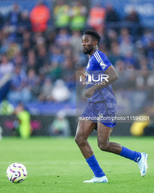 Wilfred Ndidi of Leicester City handles the ball during the Premier League match between Leicester City and Everton at the King Power Stadiu...