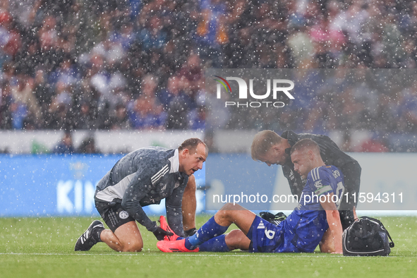 Jamie Vardy of Leicester City receives treatment following a knock during the Premier League match between Leicester City and Everton at the...