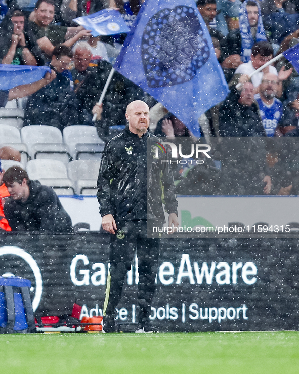 Everton manager, Sean Dyche, during the Premier League match between Leicester City and Everton at the King Power Stadium in Leicester, Engl...