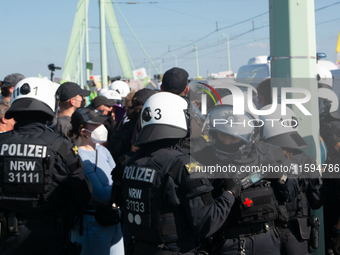 Police forcefully remove several counter-protesters who block the road for the ''Pro-Life March'' as thousands of people take part in the an...