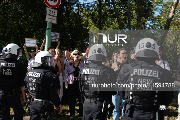 Police block the counter-protesters as thousands of people take part in the annual pro-life demonstration organized by pro-life organization...