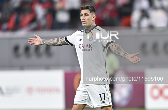 Cristo Ramon Gonzalez Perez of Al-Sadd SC plays in the Ooredoo Qatar Stars League 24/25 match between Al-Sadd SC and Al Duhail SC at Khalifa...