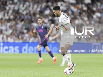 Jude Bellingham of Real Madrid is in action during the La Liga 2024/25 match between Real Madrid and Espanyol at Santiago Bernabeu Stadium i...