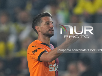 Dries Mertens of Galatasaray  celebrates the teams second goal during the Turkey Süper Ligue Round 5 between Fenerbahçe SK vs Galatasaray S....