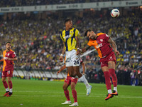 Jayden Oosterwolde of Fenerbahce  heads during the Turkey Süper Ligue Round 5 between Fenerbahçe SK vs Galatasaray S.K., on September 21, 20...