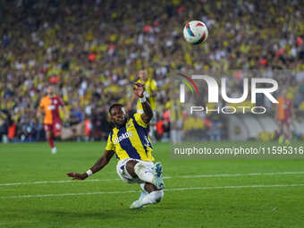 Fred of Fenerbahce  controls the ball during the Turkey Süper Ligue Round 5 between Fenerbahçe SK vs Galatasaray S.K., on September 21, 2024...