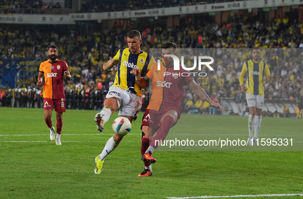 Edin Dzeko of Fenerbahce  shoots on goal during the Turkey Süper Ligue Round 5 between Fenerbahçe SK vs Galatasaray S.K., on September 21, 2...