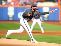 New York Mets starting pitcher Sean Manaea #59 throws during the first inning of the baseball game against the Philadelphia Phillies at Citi...