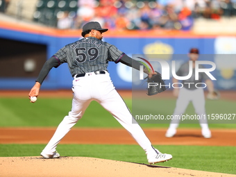 New York Mets starting pitcher Sean Manaea #59 throws during the first inning of the baseball game against the Philadelphia Phillies at Citi...