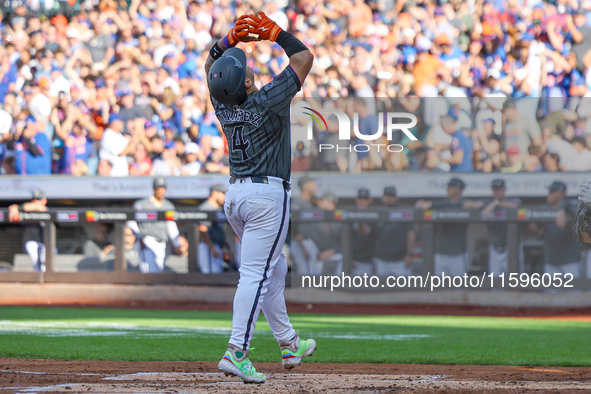 Francisco Alvarez #4 of the New York Mets homers during the second inning of the baseball game against the Philadelphia Phillies at Citi Fie...