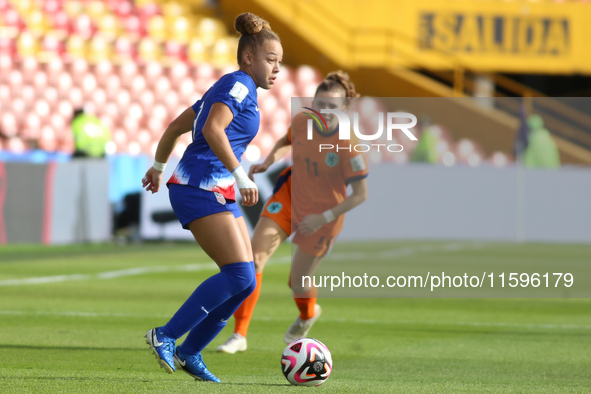 Savannah King of the United States controls the ball during the FIFA U-20 Women's World Cup third-place match between the Netherlands and th...