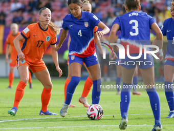 Jordyn Bugg of the United States and Fleur Jansje Margaretha Stoit of the Netherlands fight for the ball during the FIFA U-20 Women's World...