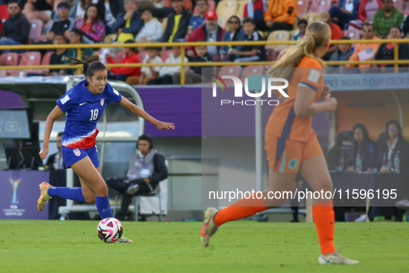 Yuna McCormack of the United States controls the ball during the FIFA U-20 Women's World Cup Colombia 2024 third-place match between the Net...