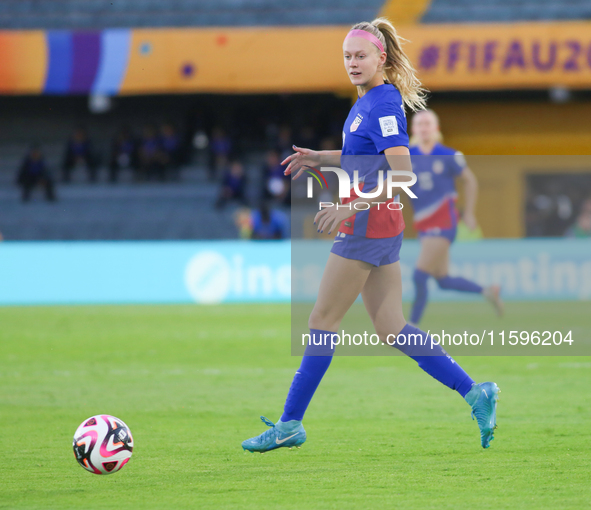 Maddie Dahlien of the United States controls the ball during the FIFA U-20 Women's World Cup Colombia 2024 third-place match between the Net...